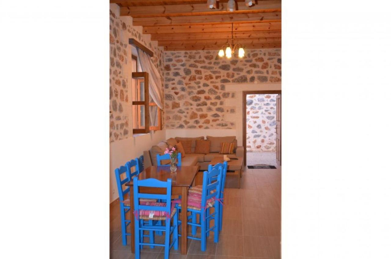 Stone Villa I In Petres Petres  Exterior foto